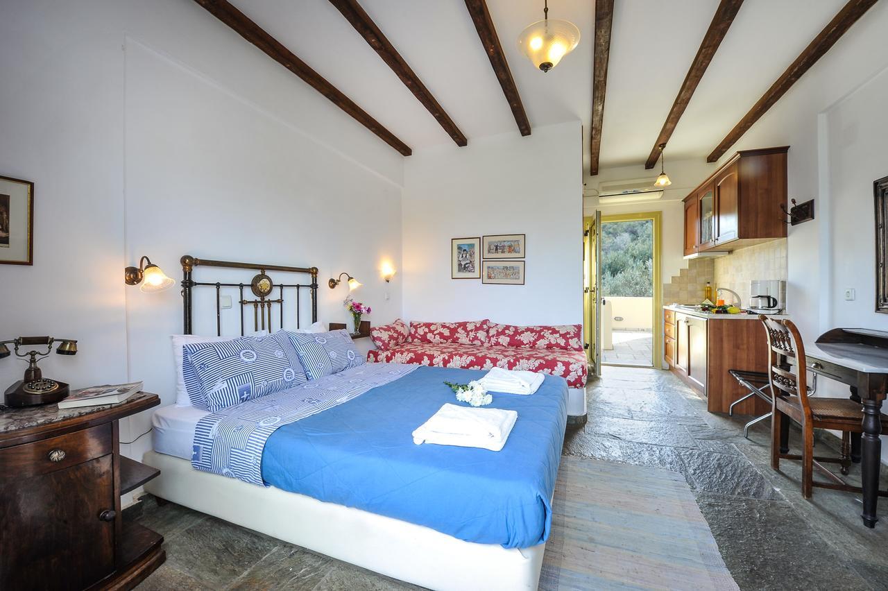 Gera'S Olive Grove - Elaionas Lesvou Hotell Marmaro  Exteriör bild