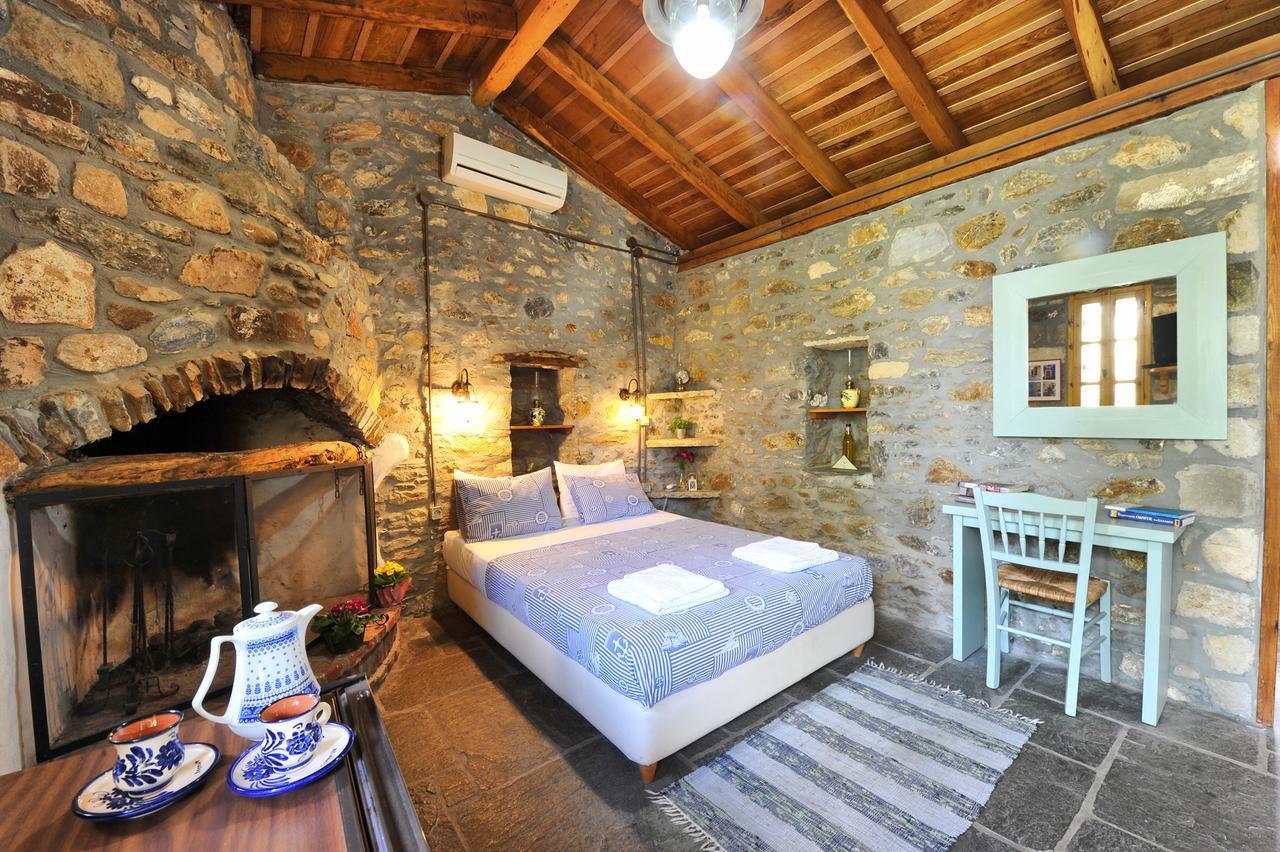 Gera'S Olive Grove - Elaionas Lesvou Hotell Marmaro  Exteriör bild