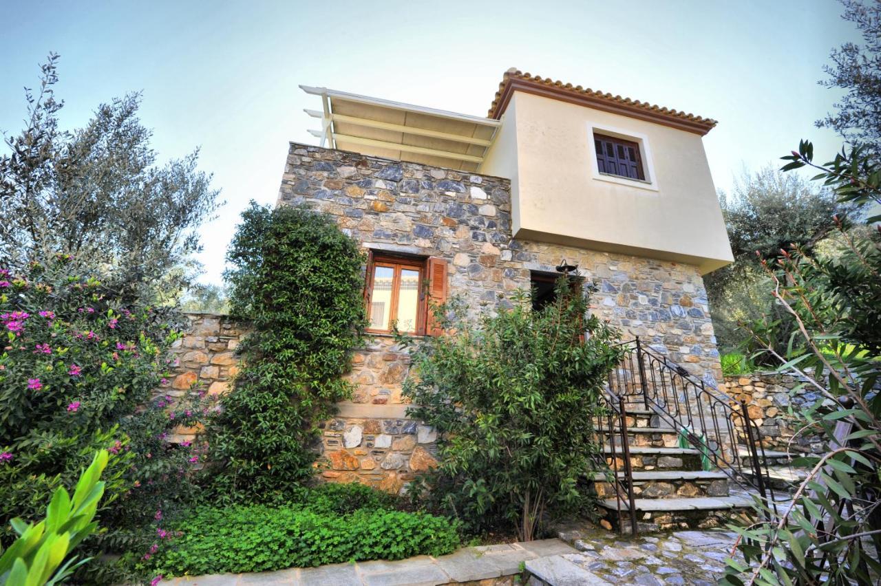 Gera'S Olive Grove - Elaionas Lesvou Hotell Marmaro  Exteriör bild